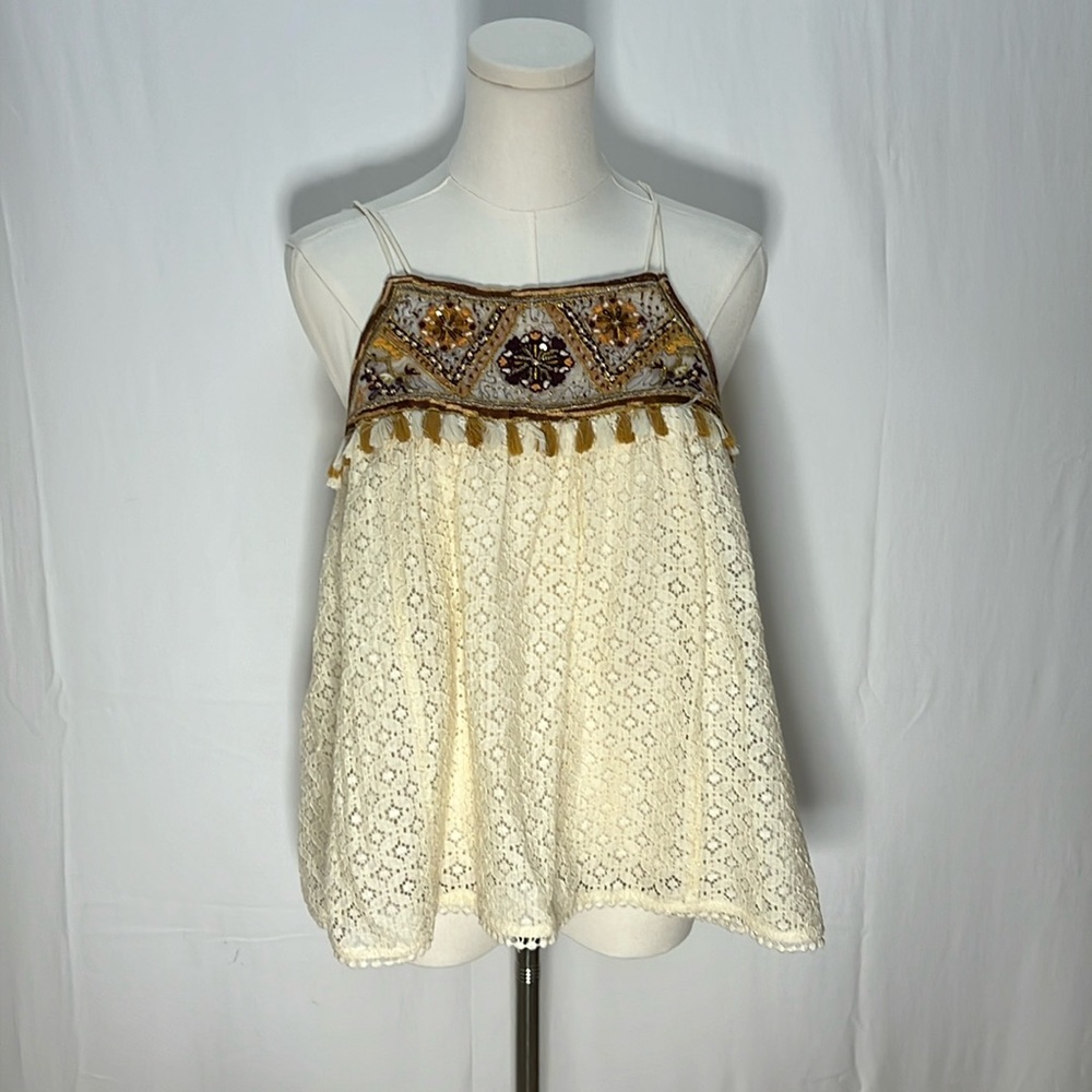 Anthropologie tank size 6